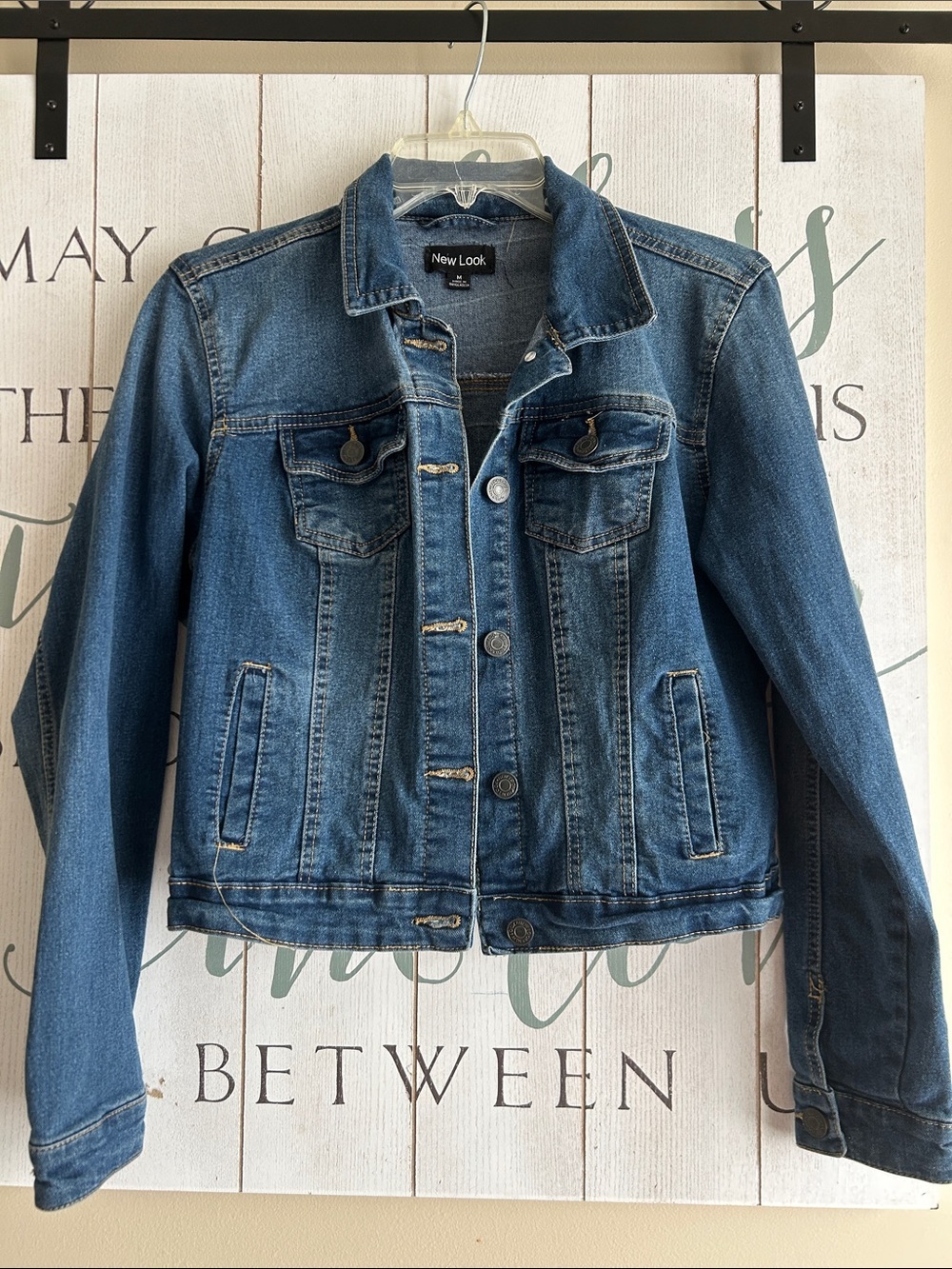New Look Medium Wash Blue Denim Trucker Jacket size medium - Picture 1 of 6